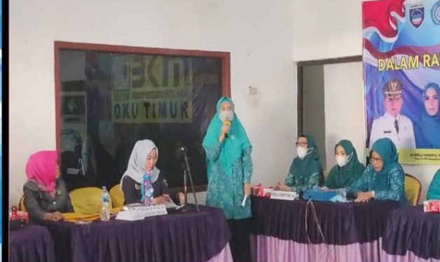 Sheila Noberta Semangati Peserta Lomba Cepat Tepat Para Kader TP. PKK OKU Timur