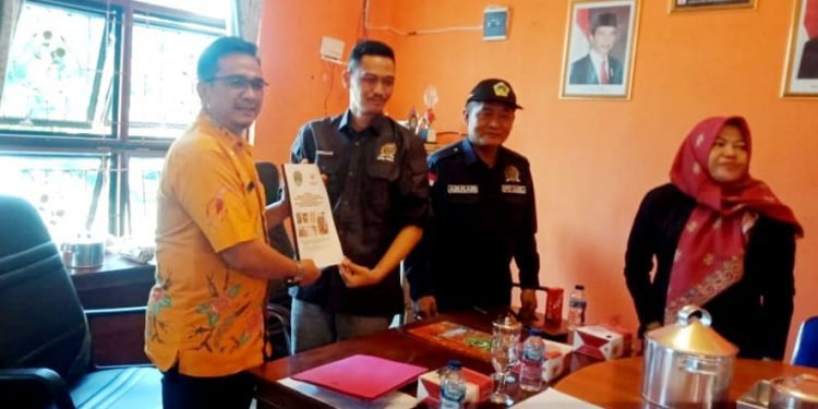Belum Genap Satu Bulan, Kadiskop UMKM PALI Dapat Kujungan Komisi II DPRD Sumsel