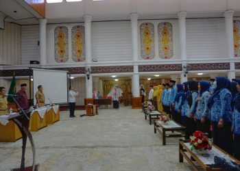 Buya Mahyeldi Lantik 103 Pejabat struktural eselon IV menjadi pejabat fungsional