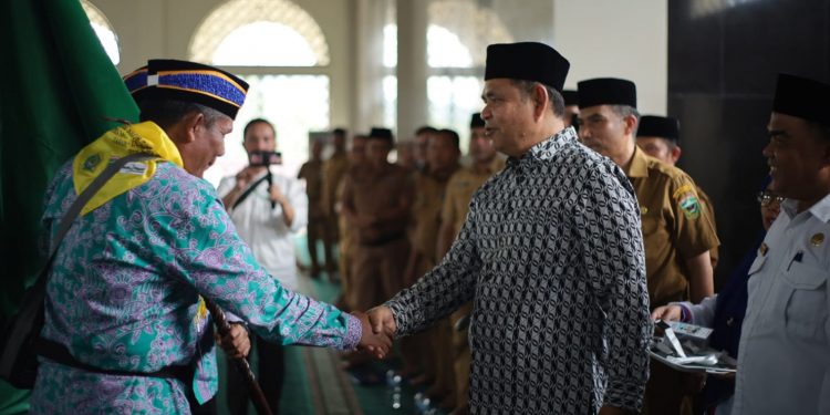 Bupati Solok melepas Keberangkatan 81 Orang Jemaah Calon Haji tahun 1443 H/2022 M