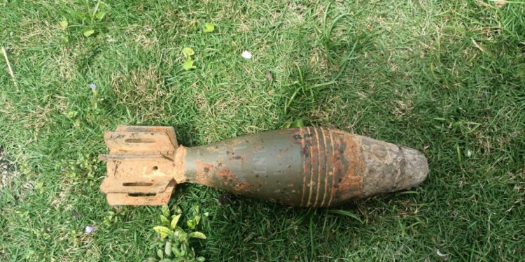 Lagi, Warga Gantung Ciri Temukan Mortir dalam Kolam Miliknya