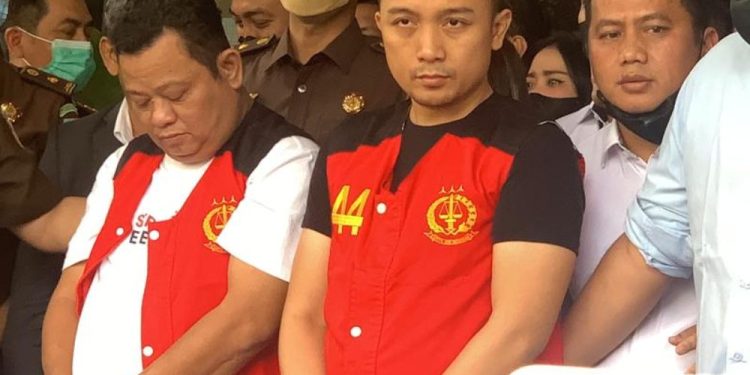 Breaking News :Ricky Rizal Dan Kuat Maruf Dituntut 8 Tahun Penjara ...