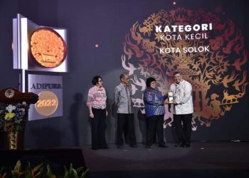 Kota Solok Kembali Raih Tropy Adipura ke-10