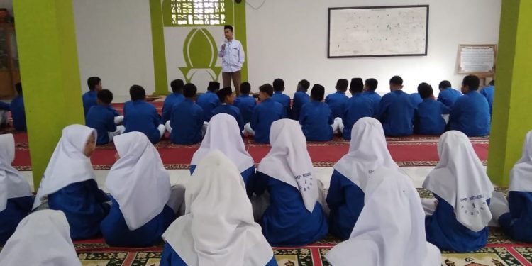 Ekskul Penyelenggaraan Jenazah, Icon di SMPn 4 Kubung dan satu satunya