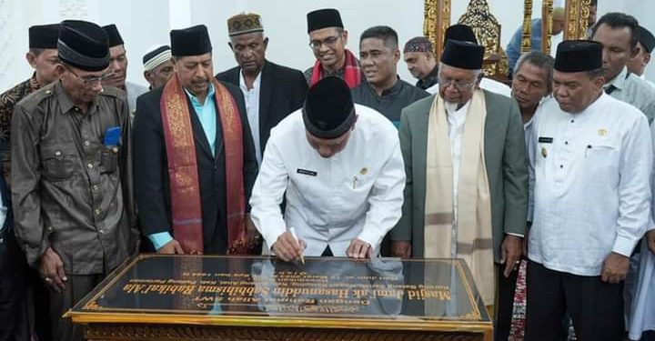 Sebaik-baik Tempat di Muka Bumi Ini Adalah Masjid