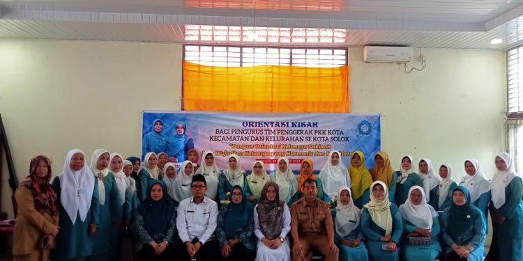 Ny.Dona Ramadani Kirana Putra P.S.tr.keb.MKM Buka Acara KISAH