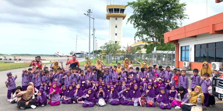 Tk.Fahmil Qur’an Adakan Edukasi Field Trip ke Bandara Internasional Minangkabau (BIM).