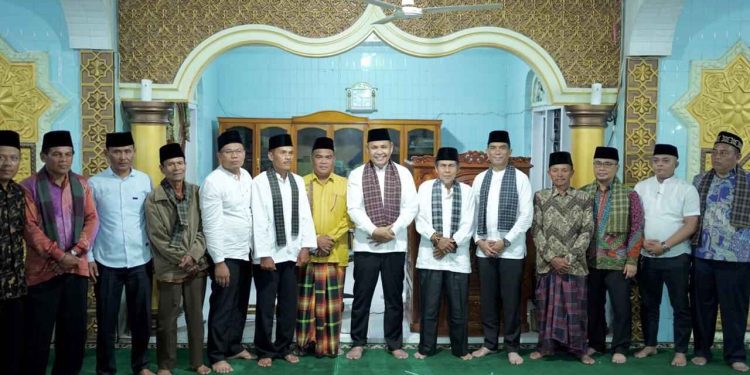 Safari Ramadan Pertama, Bupati Solok Kunjungi Masjid Nurul Ubudiyah Nagari Koto Gaek Guguak