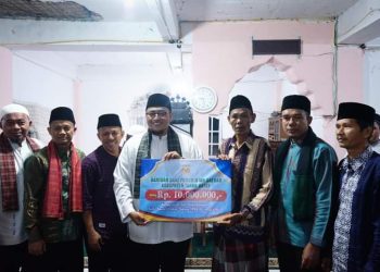 TSR Khusus Wakil Bupati Kunjungi Masjid Istiqamah Tigo Jangko, Masyarakat Sampaikan Harapan untuk Membangun Jalan
