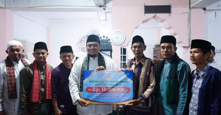 TSR Khusus Wakil Bupati Kunjungi Masjid Istiqamah Tigo Jangko, Masyarakat Sampaikan Harapan untuk Membangun Jalan