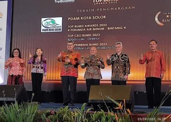 Kota Solok Raih Penghargaan di TOP BUMD Award 2023