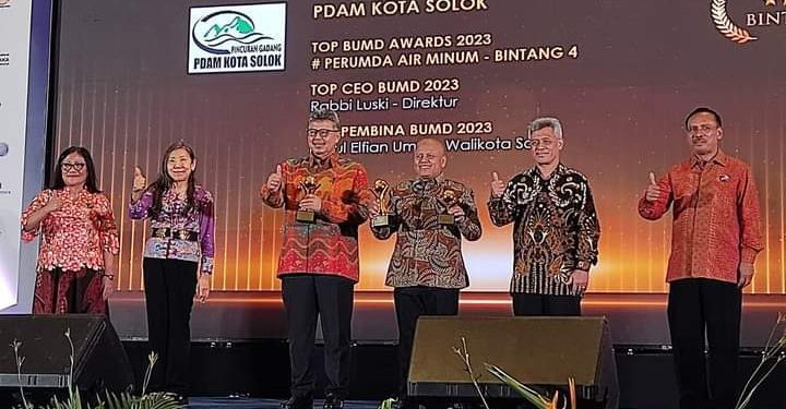 Kota Solok Raih Penghargaan di TOP BUMD Award 2023
