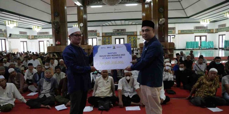 PTBA Beri Bantuan untuk Masjid dan Mushala