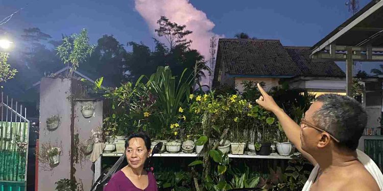 Fenomena Aneh Di Langit  Biru Tanjung  Lago