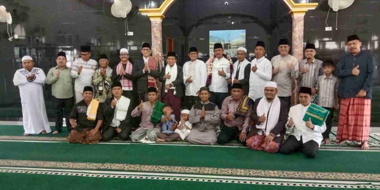 Bupati PALI Sholat Idul Fitri 1444H Di Masjid Al Hijrah Golf Permai