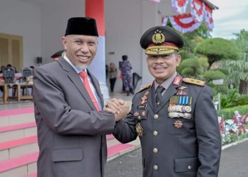 Hadiri Upacara HUT Bhayangkara ke-77, Gubernur Mahyeldi Terkesima Dengan Penampilan Pocil Binaan Polres Pasaman Barat