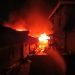 Rumah dikawasan Cengkeh Terbakar dini hari, 8 Unit Damkar ikut memadamkan api