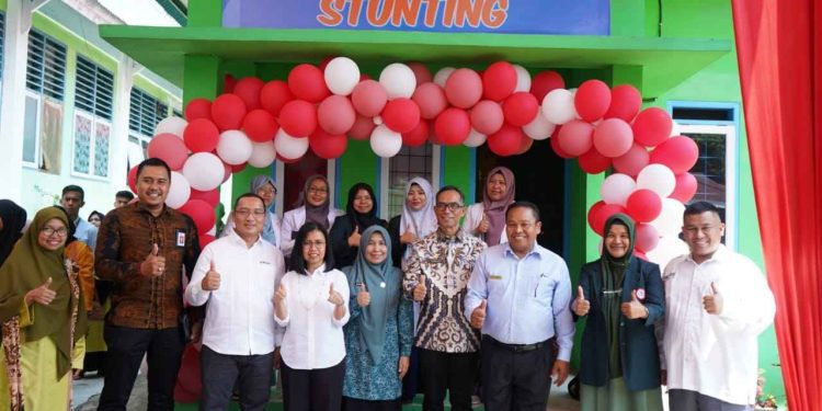 Serah Terima Mobil Ambulance dari Pasar Modal Indonesia dan Peresmian Rumah Cegah Stunting Kabupaten Solok