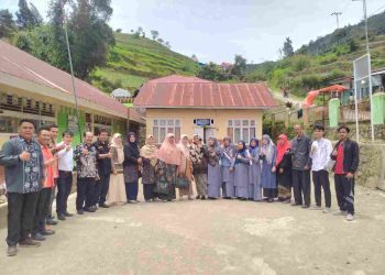Tim Gabungan Kepala Sekolah di Kec. Danau Kembar Adakan Monev