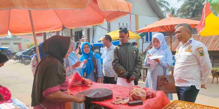 Pemkab. Solok Monitoring Harga Bahan Pokok di Pasar Tradisional Nagari Tanjung Alai