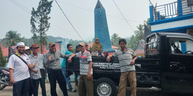 Poktan Taram Permai terima mobil Pick Up dari Dana Aspirasi DPR RI Fraksi PKS