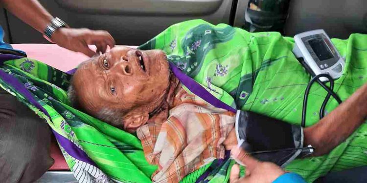 Kakek Nuwan ditemukan TRC BPBD Kab.Solok Pasca Hilang