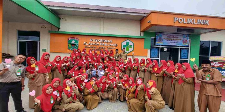 Tim Surveyor Re-Akreditasi Apresiasi yang Tinggi Terhadap UPT Puskesmas Alahan Panjang