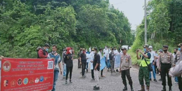 Kuasai Jalan dan Pelabuhan, Servo Lintas Raya Wajib Taat Perizinan