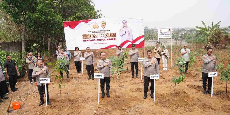 SSDM Polri Gelar Bakti Sosial, Bakti Kesehatan, Tanam Pohon dan Akan Bangun Sekolah SMA Taruna Bhayangkara di Gunung Sindur, Bogor