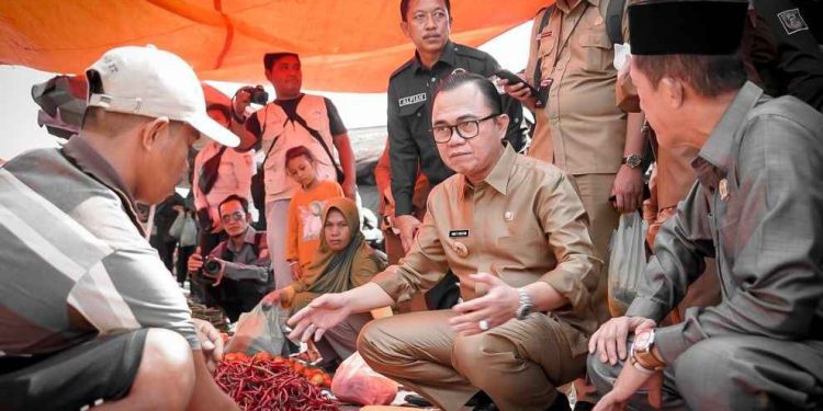 Harga Pokok Masih Tinggi, Pj Bupati Banyuasin Cari Solusi Ajak Pedagang Dialog