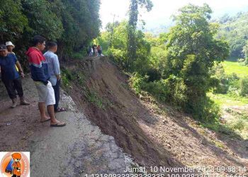 Jalan Sariak ke Sungai Abu Longsor, Bupati Solok Segera Menginstruksikan Dinas PUPR dan BPBD Ke Lapangan