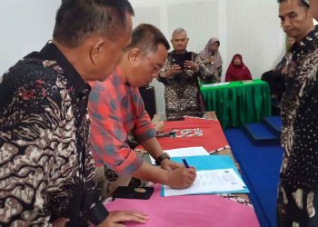 Kadis Zainal Jusmar lakukan Pengukuhan Pengurus MKKS 2024-2026