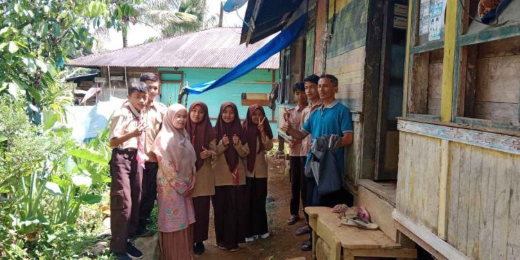 Program SMPn 4 Hilgum Dengan Kunjungan Sosial kerumah Siswa