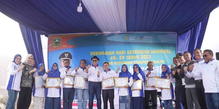 Bupati Solok Apresiasi Dinkes dan seluruh Nakes dalam membantu kemajuan di Sektor Kesehatan