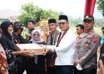 Bupati solok Resmikan Kampung Inggris Rumah Pintar Panyakalan Solok ( KIPS )