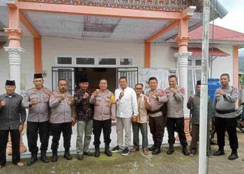 Wakapolres Solok Lakukan “Jumat Curhat” di Nagari Koto Gaek Guguk Kec.Gunung Talang Kab.Solok