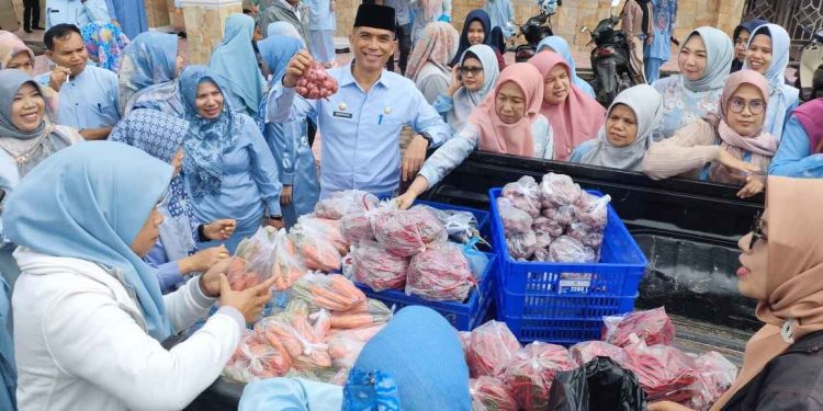 Pasar Tani Inovasi Pemkab. Solok Dalam rangka Pengendalian Inflasi Daerah