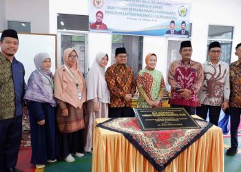 Sri Meliyana Salurkan 17 BLK Untuk Pesantren-Pesantren di Sumsel