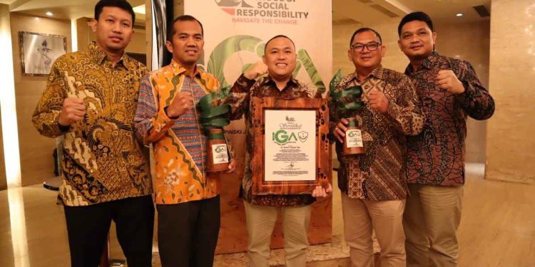 Kembangkan Keanekaragaman Hayati dan Energi Terbarukan, Bukit Asam Raih Indonesia Green Awards 2024