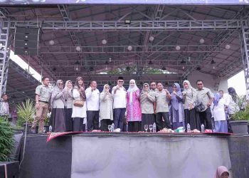 Bupati Solok : Kader Posyandu akan di tingkatkan Insentif, diberikan BPJS Gratis dan Seragam