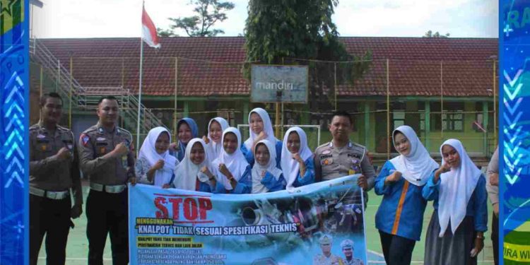 Satlantas Polres Banyuasin Edukasi Stop Penggunaan Knalpot Tidak Sesuai Spesifikasi Teknis di Sekolah-sekolah