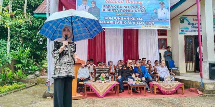 KUNKER BUPATI SOLOK KE NAGARI SARIK ALAHAN TIGO