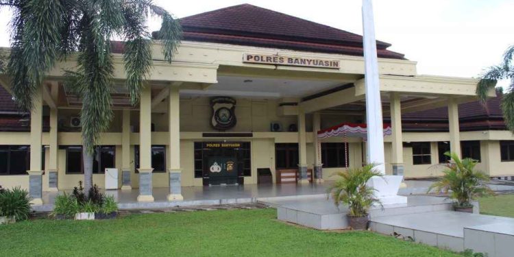 Kapolres Banyuasin Beserta Staf Mengucapkan Selamat Idul Fitri 1445 H