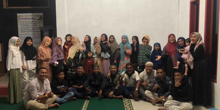 Menutup Agenda Ramadhan, Keluarga Besar SMPn 5 Lembang Jaya Buka Bersama