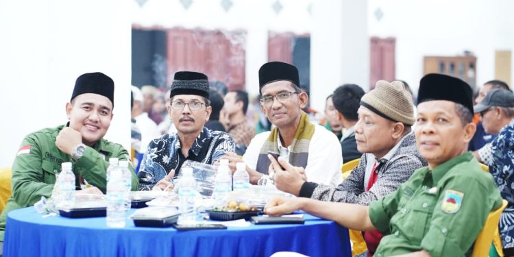 Pemimpin dan Kepemimpinan dari pandangan Islam dan Adat budaya Minangkabau