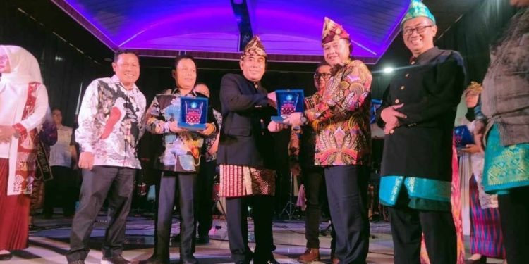 Pemkab.Oku Timur Diganjar Penghargaan oleh Mendikbudristek RI