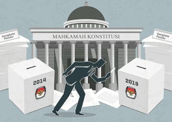 YANG NAMPAK DARI PANGGUNG SIDANG MK