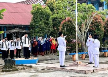 Wawako Solok Pimpin Upacara Peringatan Hardiknas Di SMP N 2 Kota Solok