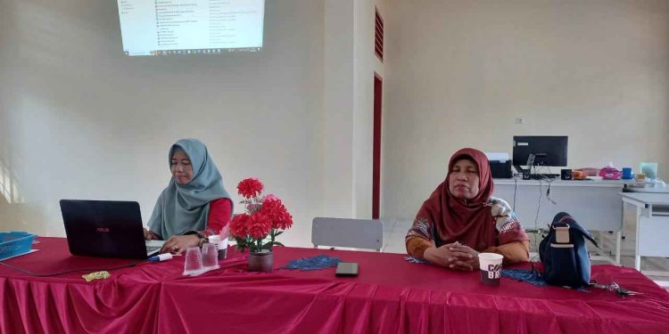 Risna Delfita : RKS Tersusun Oleh TIM Solid SMPN 5 Kubung walaupun Di hari Libur