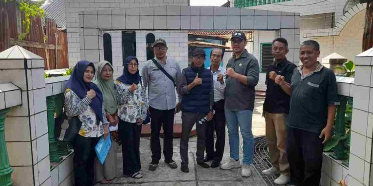 Tinggal Dimasjid Al Hijra,Joko Sudibiyo Terlantar Akibat Korban Kebijakan PT. KAI. Divre III Palembang